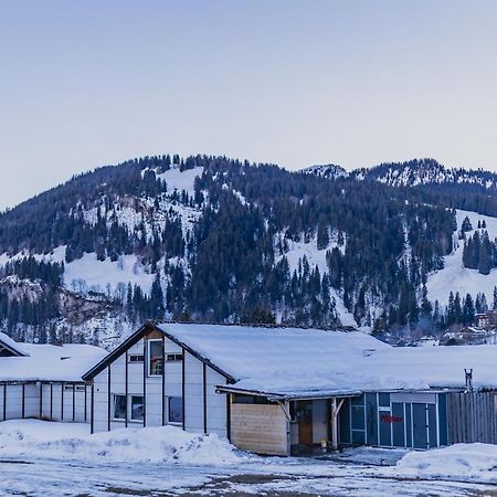 Mountain Lodge Backpackercamp Lenk Zewnętrze zdjęcie
